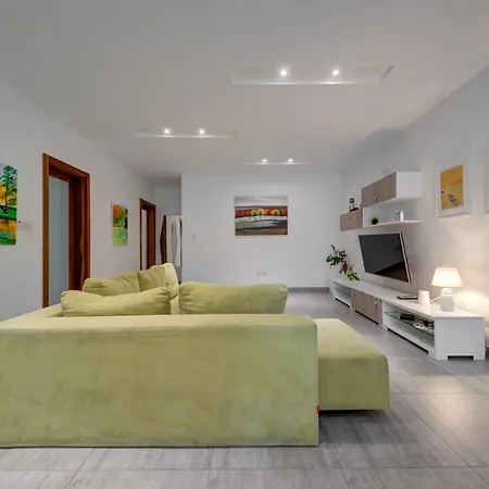 Floor With Common Pool Close To Amenities