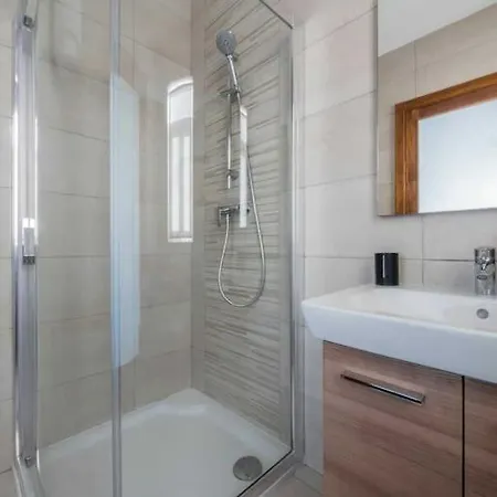 Floor With Common Pool Close To Amenities Apartmán St. Paul's Bay