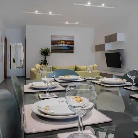 Floor With Common Pool Close To Amenities Apartmán St. Paul's Bay