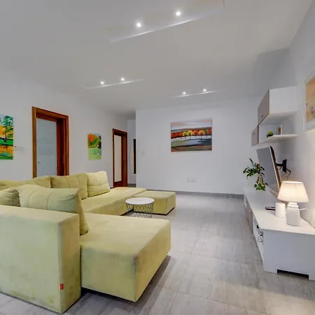 Apartmán Floor With Common Pool Close To Amenities