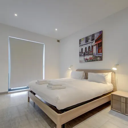 Rare Find -top Floor 3br Unit With Common Pool And Close To The By Sf Homes * St. Paul's Bay