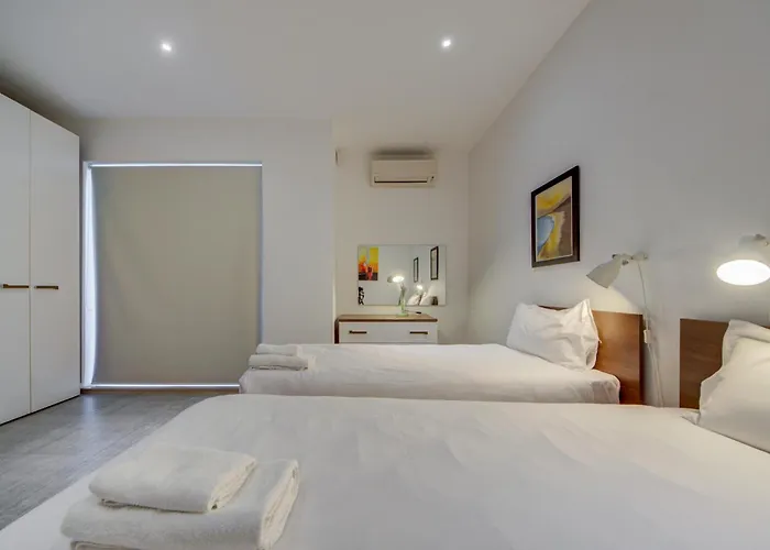 아파트 Floor With Common Pool Close To Amenities 세인트폴스베이